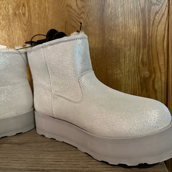 Time and Tru Genuine Leather Winter Boots with shearling interior size 10 - Picture 5 of 9